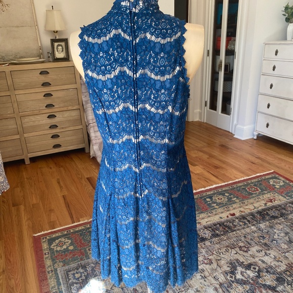 Trixxi Clothing Company Beautiful Teal Lace Cocktail Dress - Size S - Picture 12 of 14
